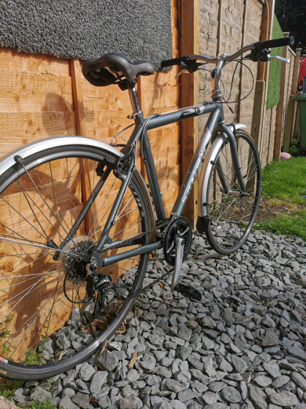 Trek navigator t30 mens hybrid bike 
